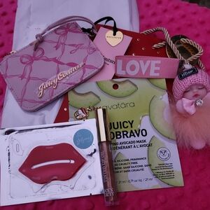 Juicy Couture Wallet With Beauty Essentails NWT